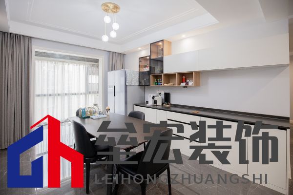 白色、木色與黑色演繹同一空間下的不同格調(diào)！