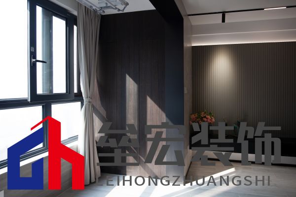142㎡現(xiàn)代簡(jiǎn)約丨 黑白格調(diào)下的溫柔空間！