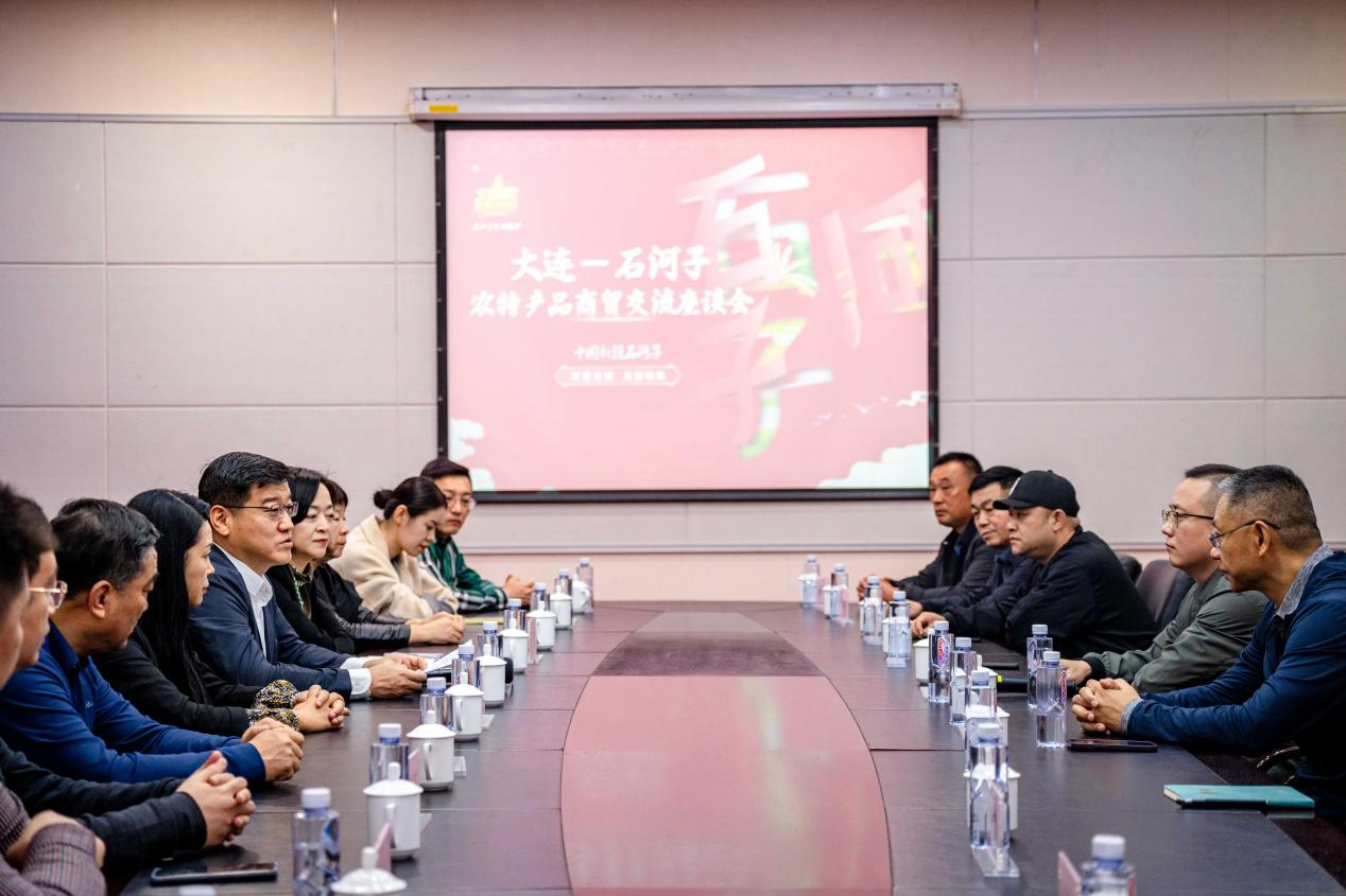_展銷、簽約、洽談、直播精彩不斷 “石河子參展團(tuán)”火出了圈_展銷、簽約、洽談、直播精彩不斷 “石河子參展團(tuán)”火出了圈