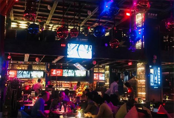 響音樂酒吧加盟費