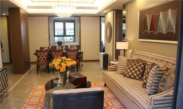 150㎡戶型四間朝南，一個創(chuàng)新的戶型，我不允許它有1㎡的浪費(fèi)。