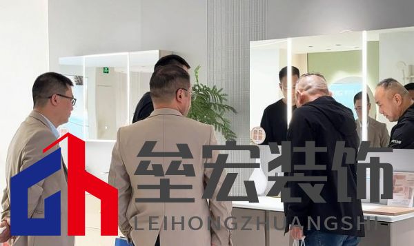 十大衛(wèi)浴品牌-鷹衛(wèi)?。簞?wù)實創(chuàng)新，共謀發(fā)展，全力開啟2025新征程！